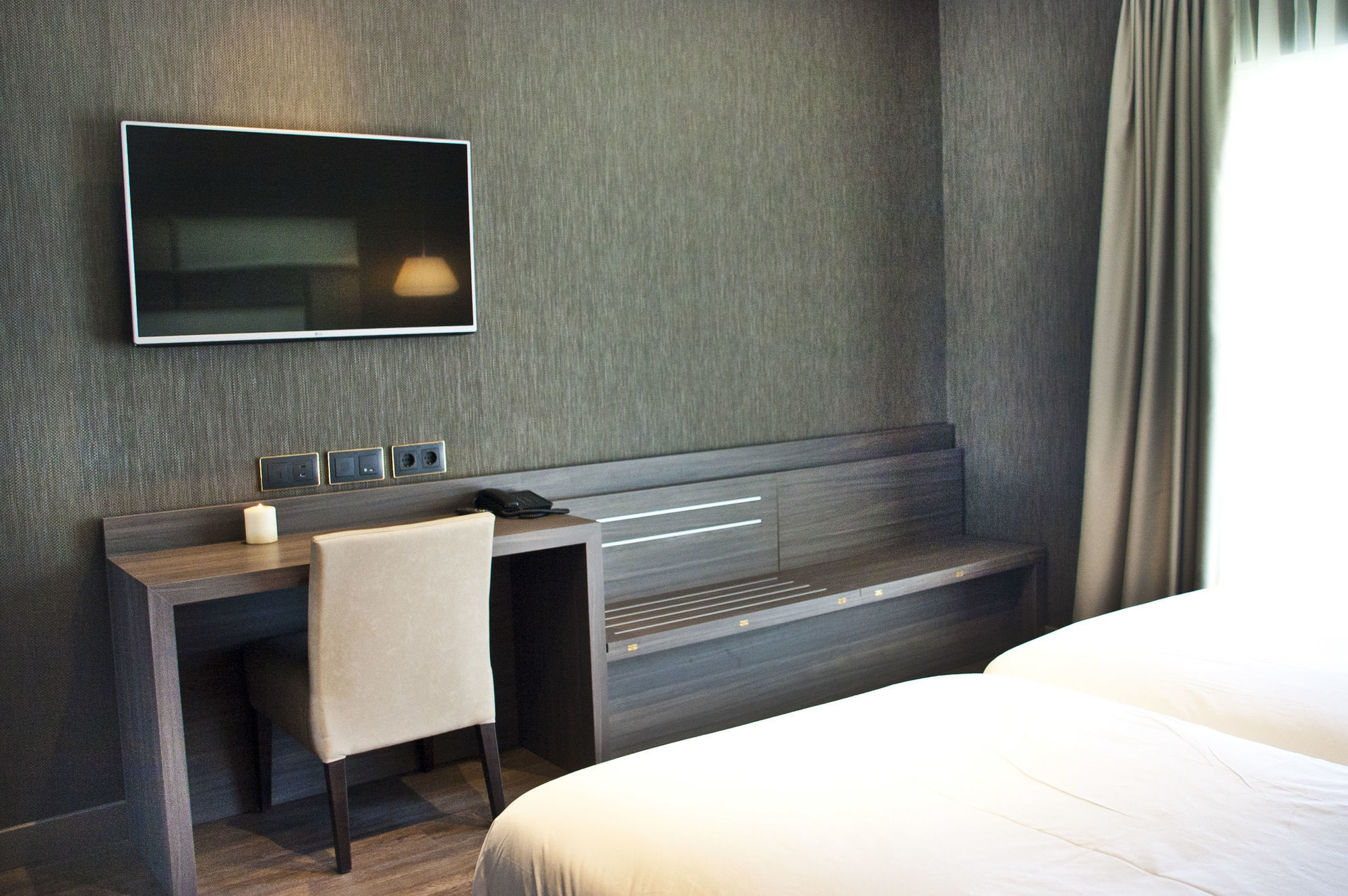 Sant Jordi Boutique Hotel Calella Esterno foto A room at the hotel